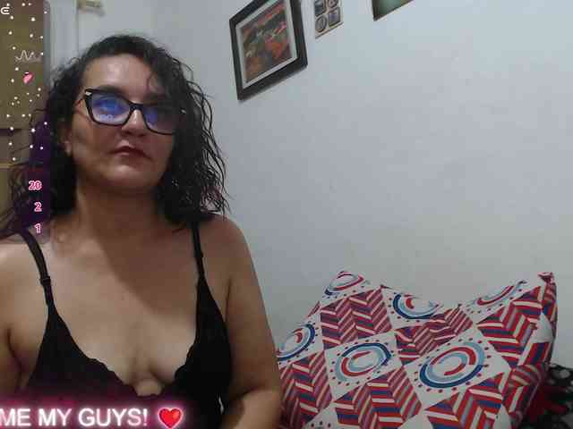 Modèle: SaimaJayyeb