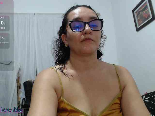 Modèle: SaimaJayyeb
