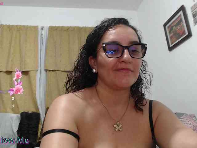 SaimaJayyeb webcam