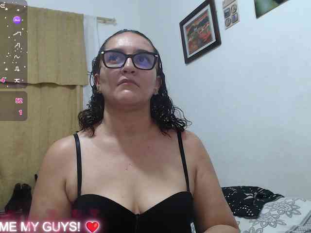 SaimaJayyeb webcam
