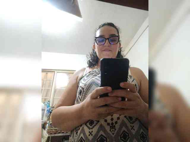 Modèle: SaimaJayyeb
