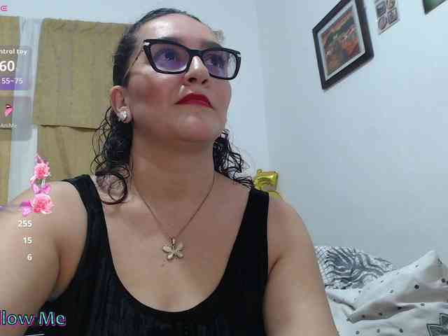 Modèle: SaimaJayyeb