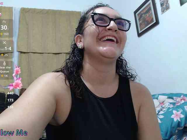SaimaJayyeb webcam