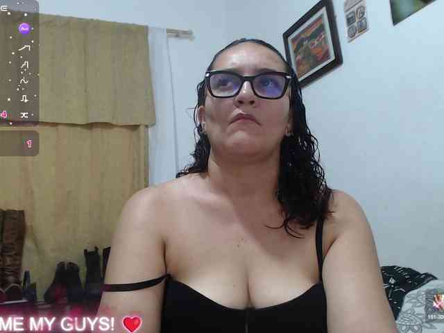 SaimaJayyeb webcam