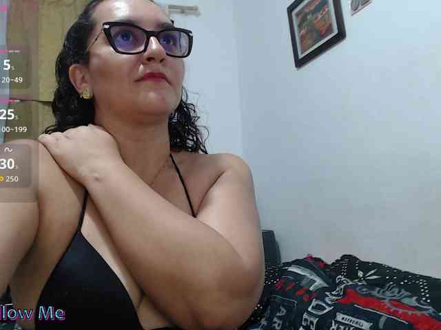 Modèle: SaimaJayyeb