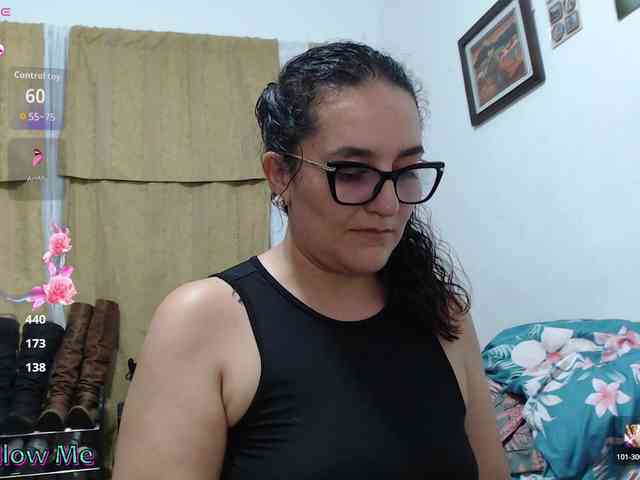 Modèle: SaimaJayyeb
