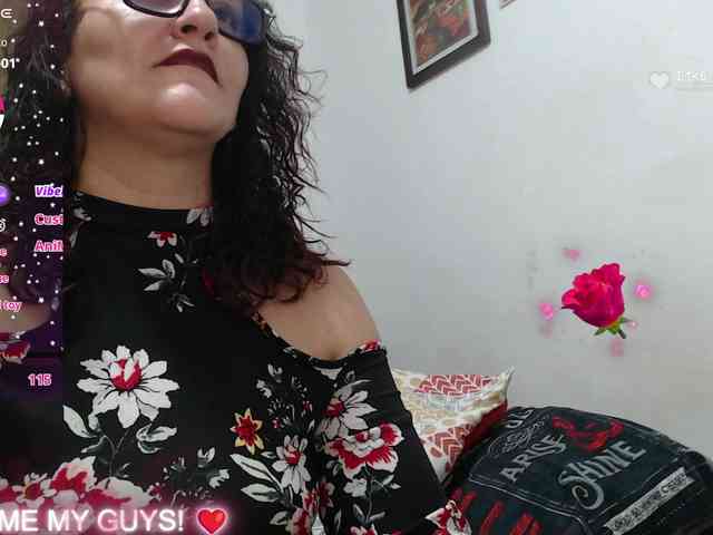 SaimaJayyeb webcam
