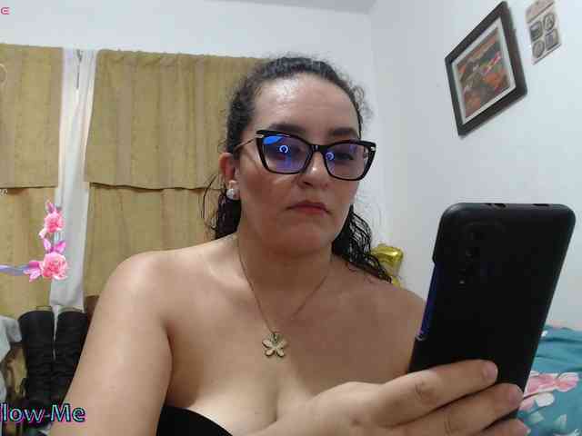 SaimaJayyeb webcam
