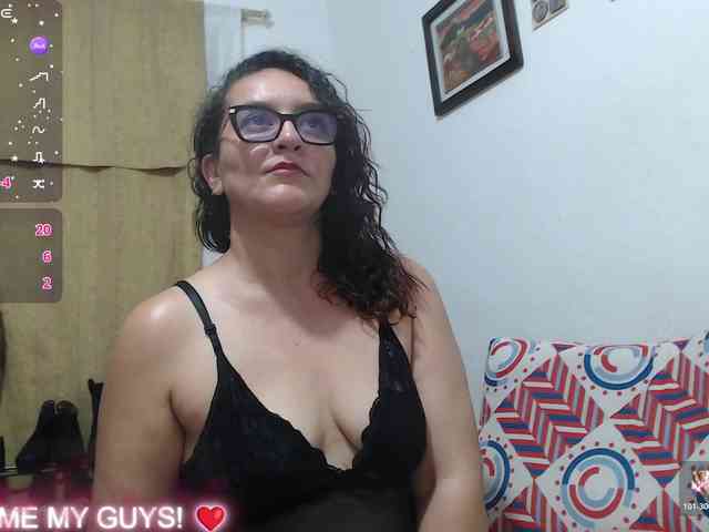 Modèle: SaimaJayyeb