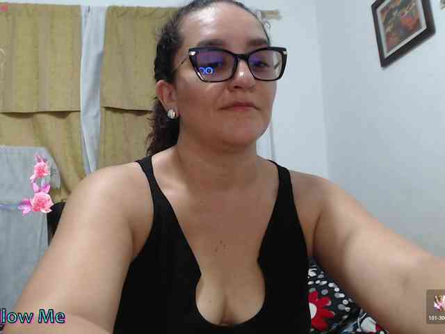 SaimaJayyeb webcam