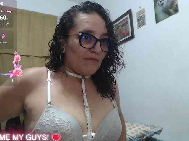Modèle: SaimaJayyeb