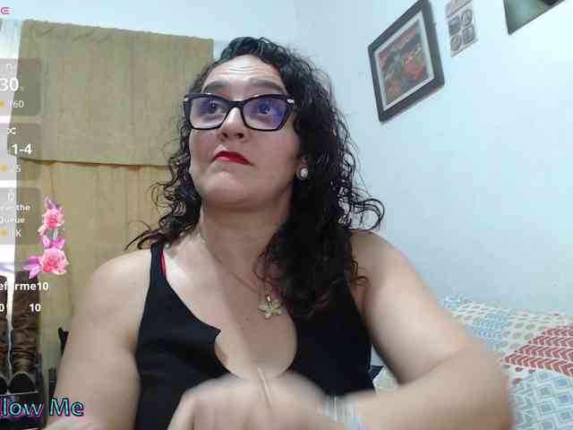 SaimaJayyeb webcam