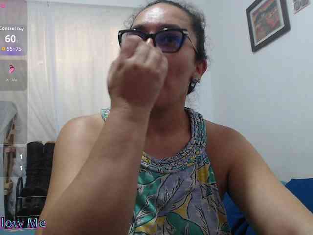 SaimaJayyeb webcam
