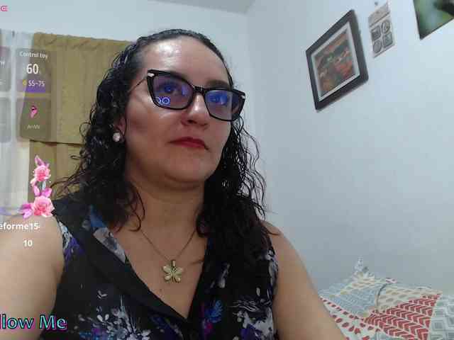 SaimaJayyeb webcam