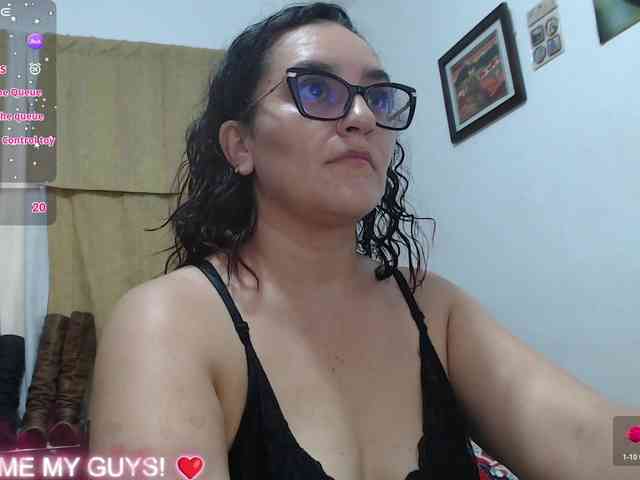 SaimaJayyeb webcam