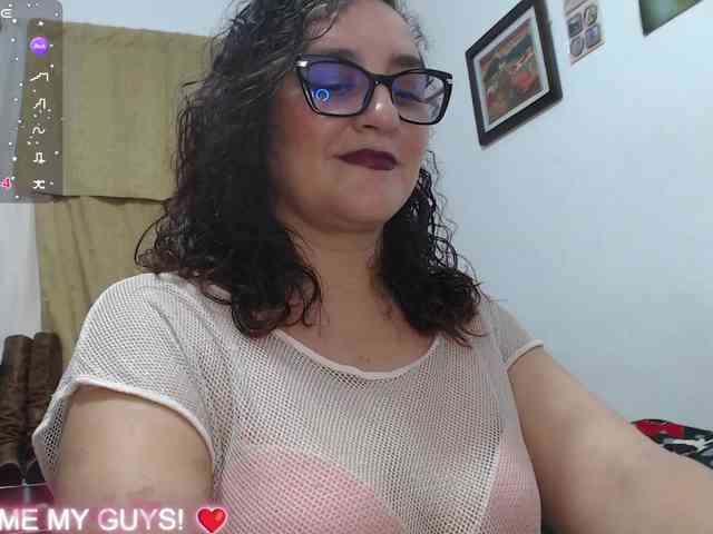 SaimaJayyeb webcam