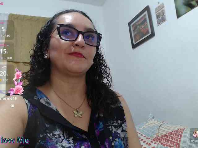 Modèle: SaimaJayyeb
