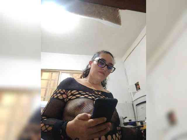 Modèle: SaimaJayyeb