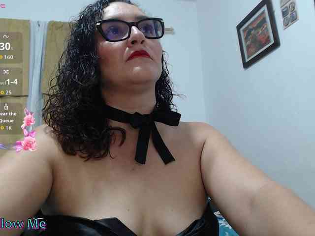 Modèle: SaimaJayyeb