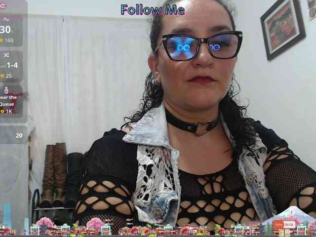 Modèle: SaimaJayyeb