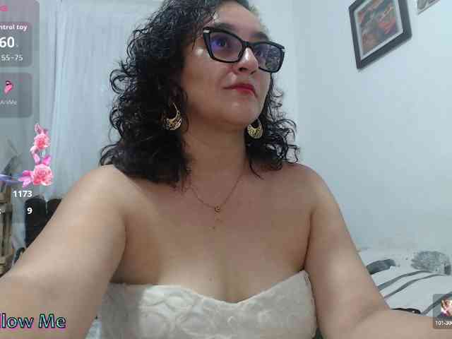 SaimaJayyeb webcam