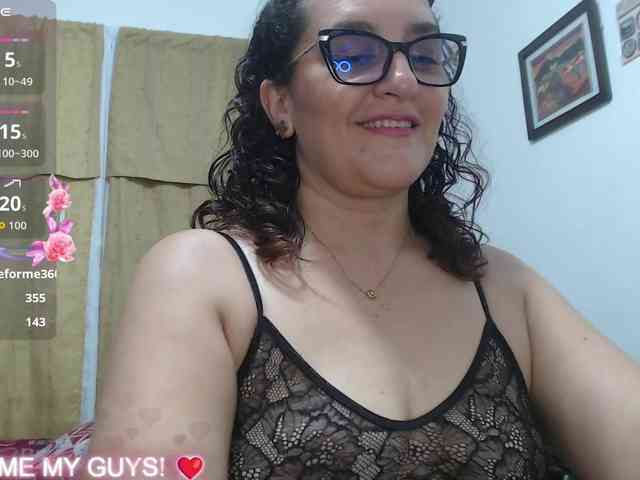 SaimaJayyeb webcam