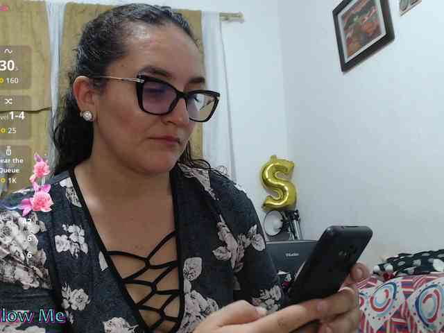 Modèle: SaimaJayyeb