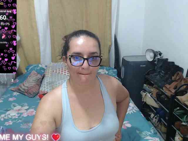 SaimaJayyeb webcam