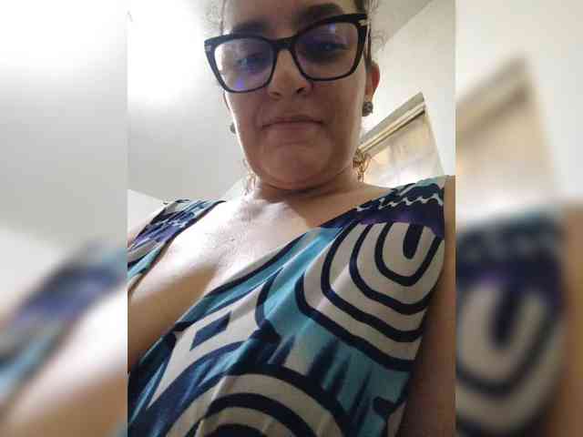 SaimaJayyeb webcam