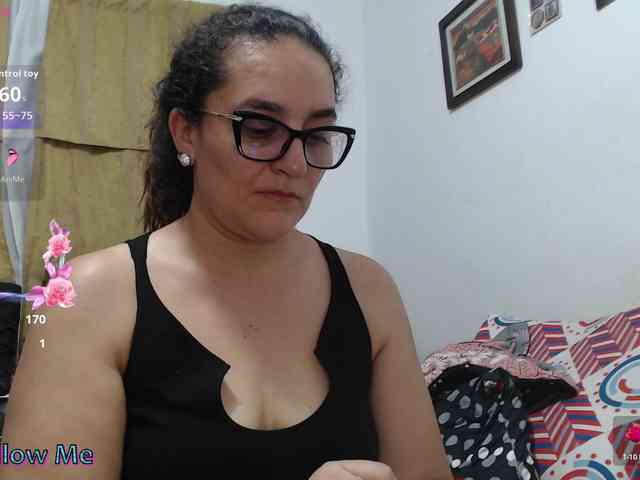Modèle: SaimaJayyeb