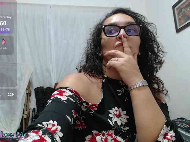 SaimaJayyeb webcam