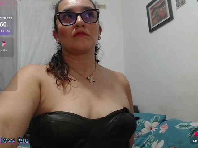 SaimaJayyeb webcam