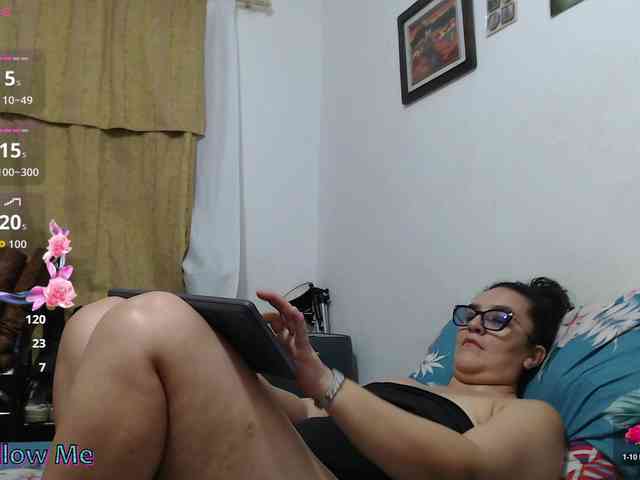 SaimaJayyeb webcam
