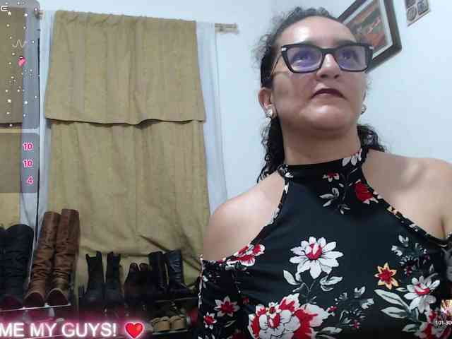 SaimaJayyeb webcam