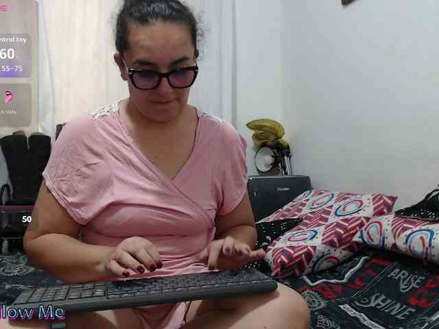 SaimaJayyeb webcam