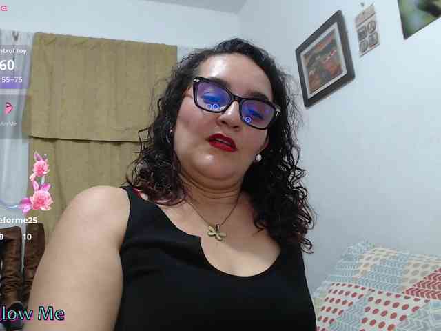 SaimaJayyeb webcam