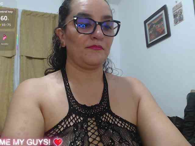 SaimaJayyeb webcam