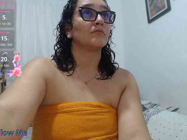 SaimaJayyeb webcam