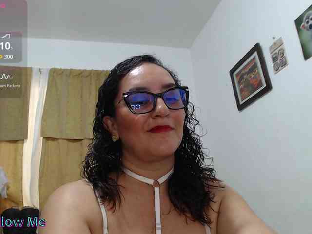 Modèle: SaimaJayyeb