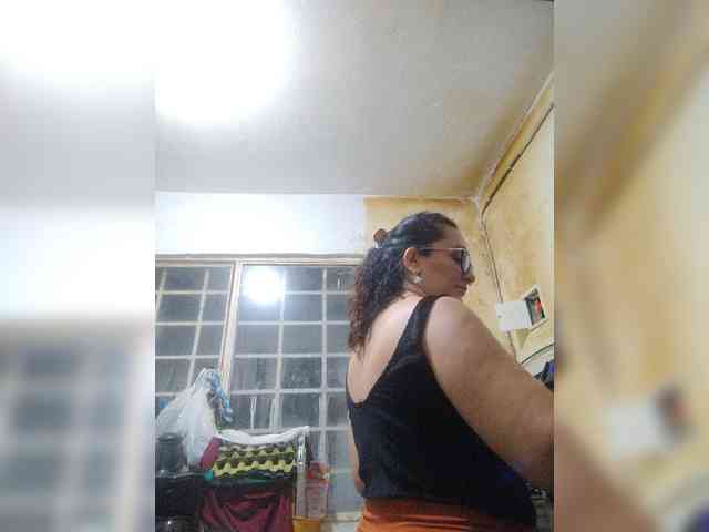 SaimaJayyeb webcam