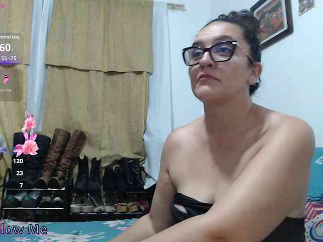 SaimaJayyeb webcam