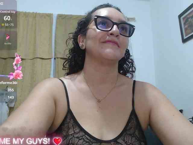 SaimaJayyeb webcam