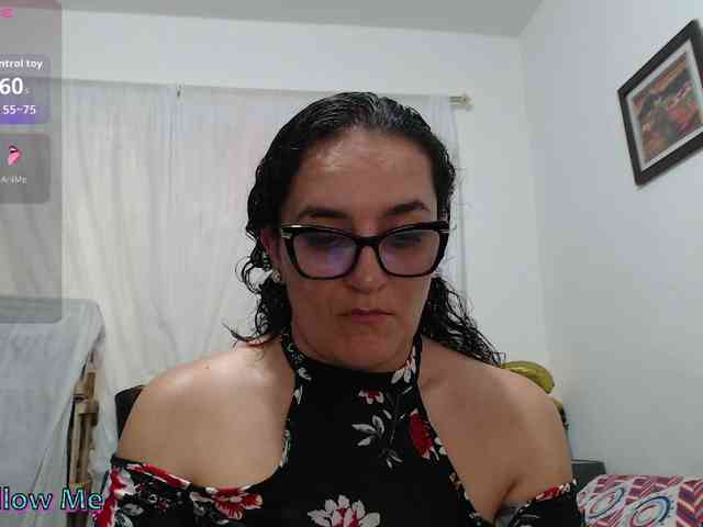 Modèle: SaimaJayyeb