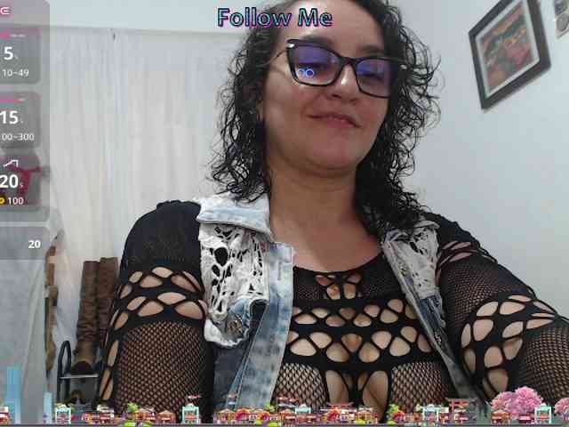 Modèle: SaimaJayyeb