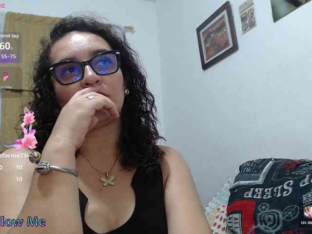SaimaJayyeb webcam