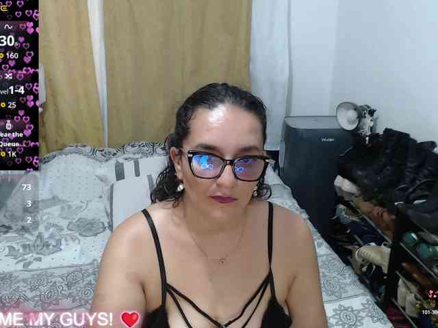 Modèle: SaimaJayyeb
