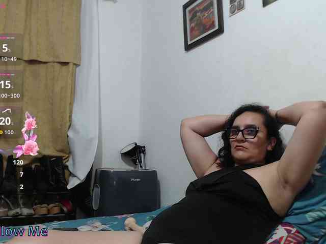 Modèle: SaimaJayyeb