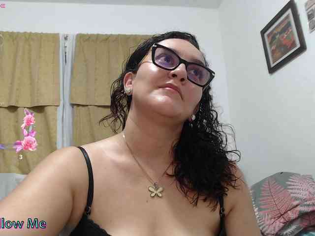 SaimaJayyeb webcam