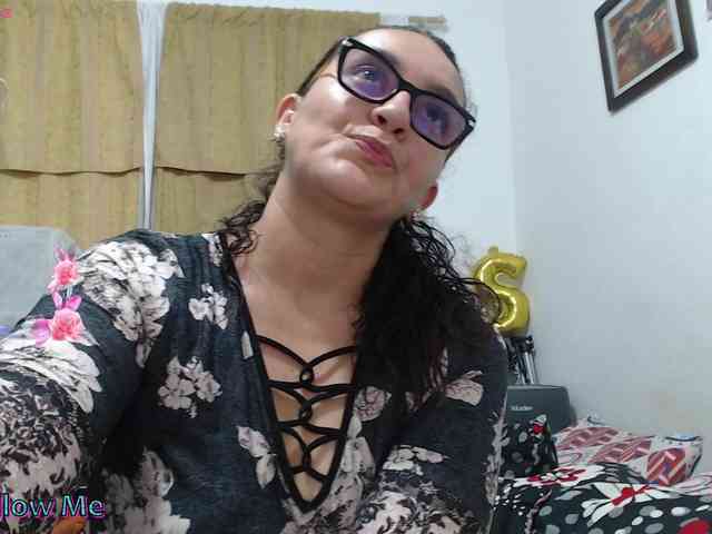 SaimaJayyeb webcam