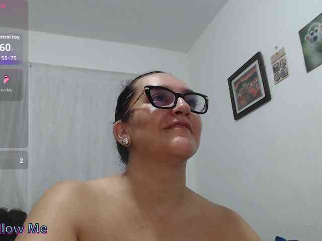 SaimaJayyeb webcam